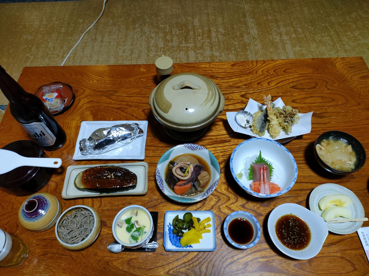 飯坂温泉 平野屋旅館 レビュー｜1泊2食付5,500円で豪華料理の源泉掛け流し温泉宿