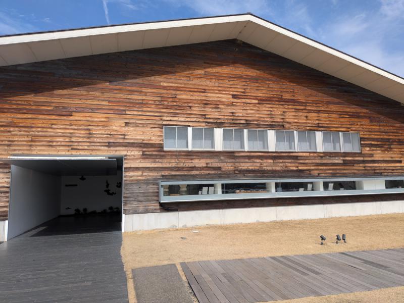 片岡温泉の建屋